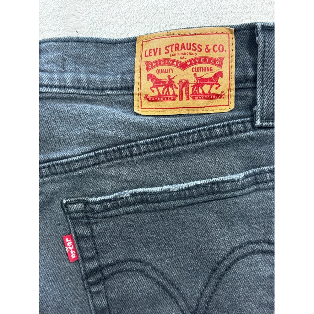 Levi's Womens Wedgie Straight Distressed Black Denim Jeans 29x28 Meas: 28x26.5 - Picture 4 of 9